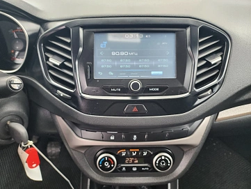 Lada (ВАЗ) Vesta, 2017г, передний привод, механика