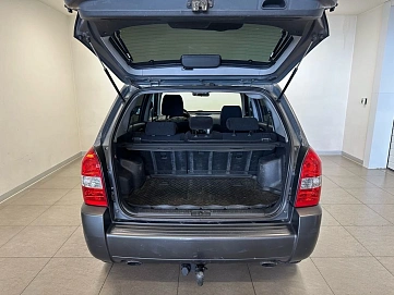 Hyundai Tucson, 2008г, передний привод, механика
