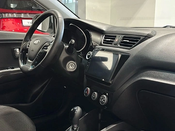 Kia Rio, 2015г, передний привод, автомат