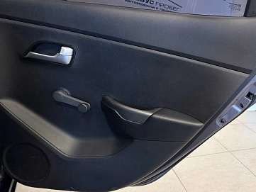 Kia Rio, 2011г., передний привод, механика