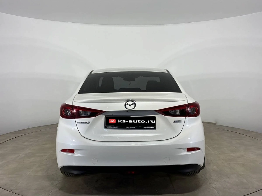Mazda 3, 2016г., передний привод, автомат