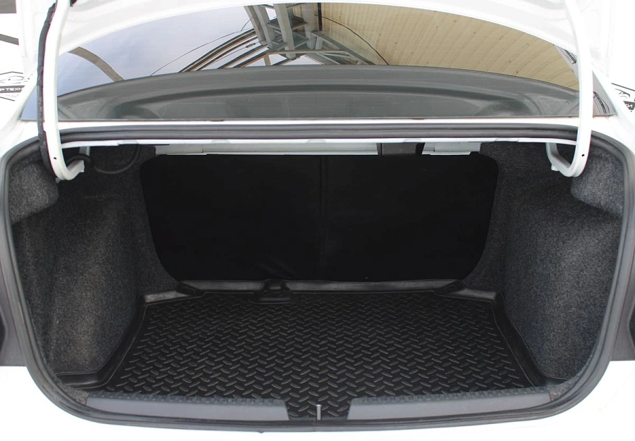 Volkswagen Polo, 2019г., передний привод, механика