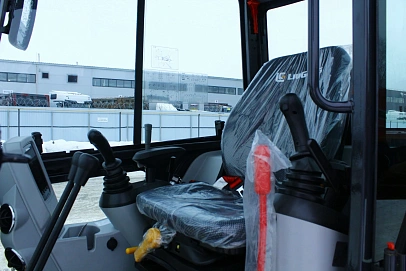 LiuGong CLG 9018F, 2023г