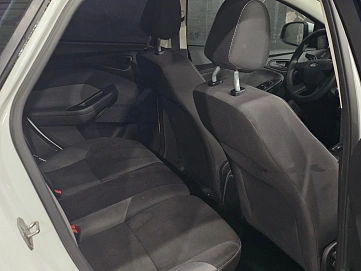 Ford Focus, 2012г, передний привод, механика