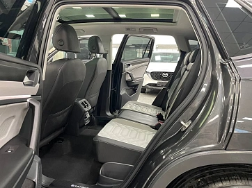 Volkswagen Tayron, 2023г., передний привод, робот
