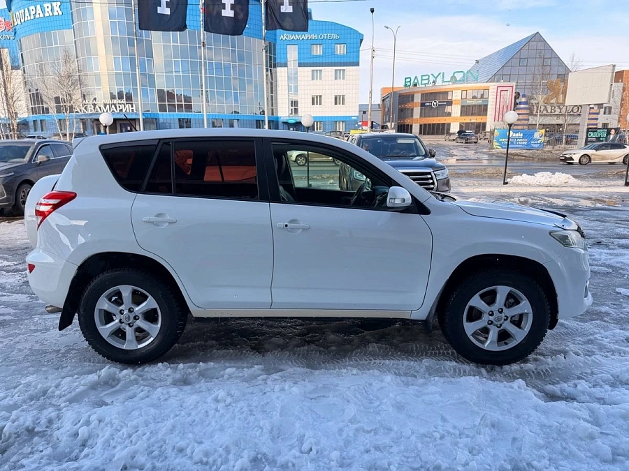 Toyota RAV4, 2011г., полный привод, вариатор