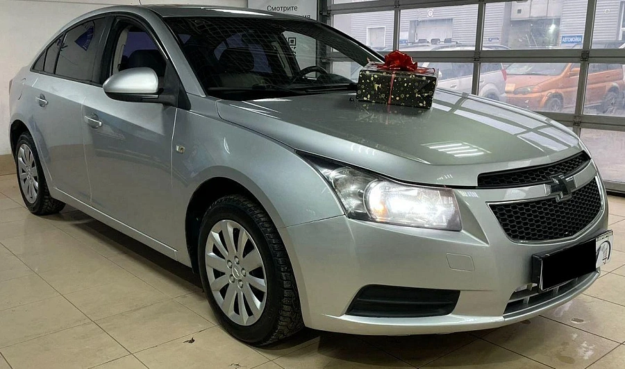 Chevrolet Cruze, 2010г., передний привод, механика
