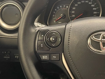 Toyota RAV4, 2014г, передний привод, механика