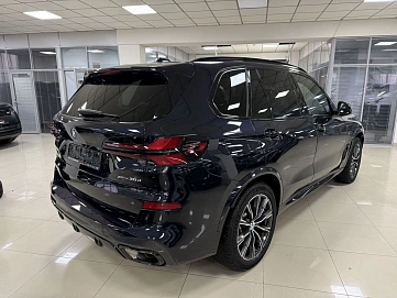BMW X5, 2025г, полный привод, автомат
