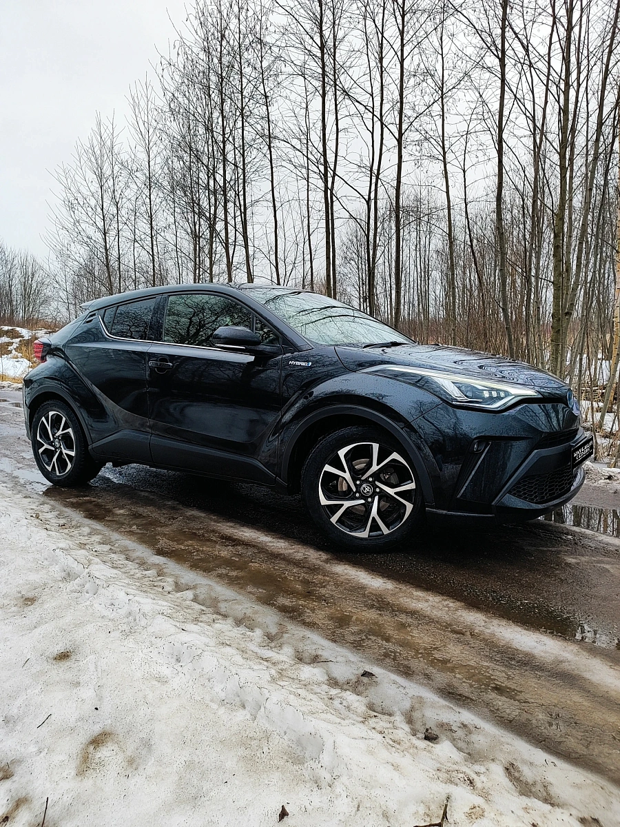 Toyota C-HR, 2020г., передний привод, вариатор