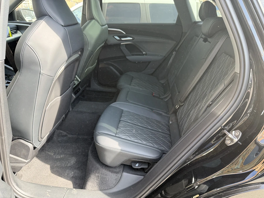 Audi Q5, 2025г., полный привод, робот
