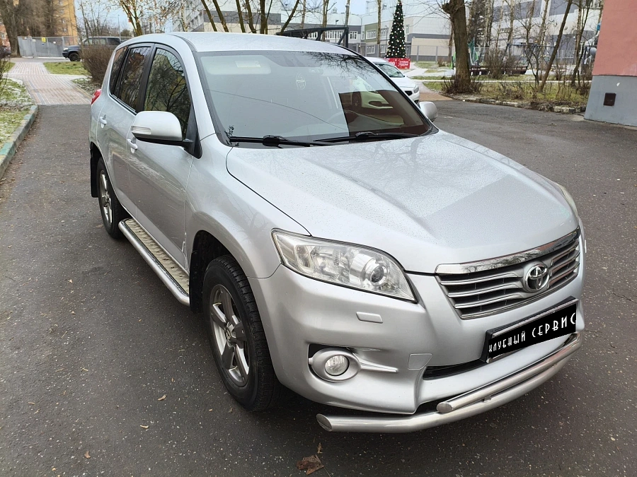 Toyota RAV4, 2012г., полный привод, вариатор