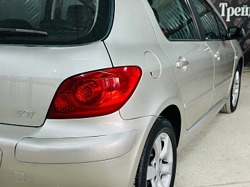 Peugeot 307, 2006г, передний привод, автомат