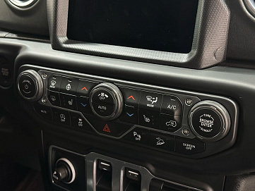 Jeep Wrangler, 2018г, полный привод, автомат