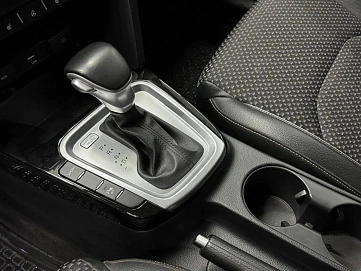 Kia Ceed, 2021г, передний привод, робот