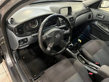 Nissan Almera, 2006г, передний привод, механика