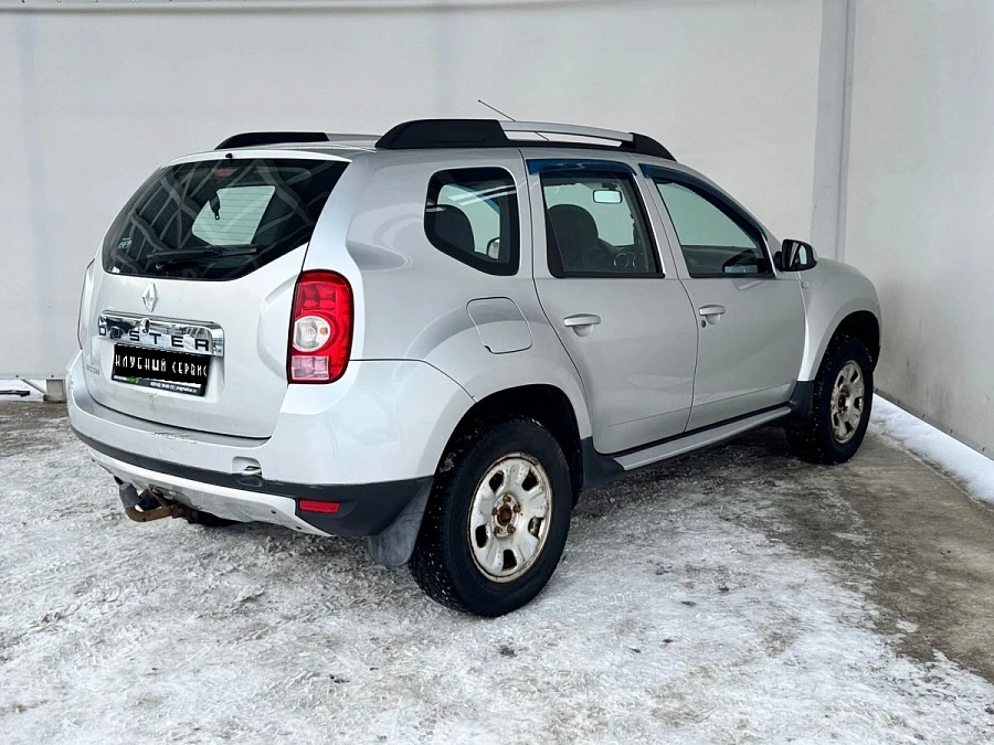 Renault Duster, 2012г., передний привод, механика