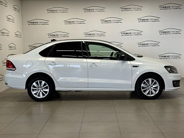 Volkswagen Polo, 2016г., передний привод, автомат