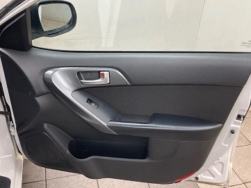 Kia Cerato, 2011г, передний привод, автомат