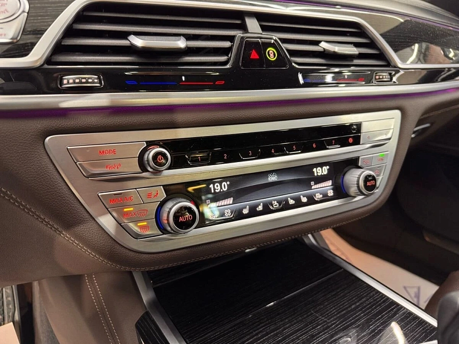 BMW 7 серии, 2020г., полный привод, автомат