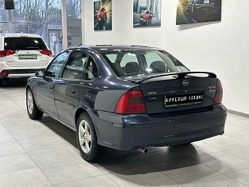 Opel Vectra, 2000г, передний привод, механика
