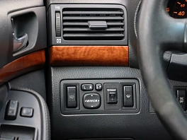 Toyota Avensis, 2006г, передний привод, автомат