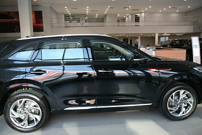 Hongqi HS3, 2025г, передний привод, робот