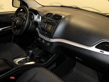Dodge Journey, 2011г, передний привод, автомат