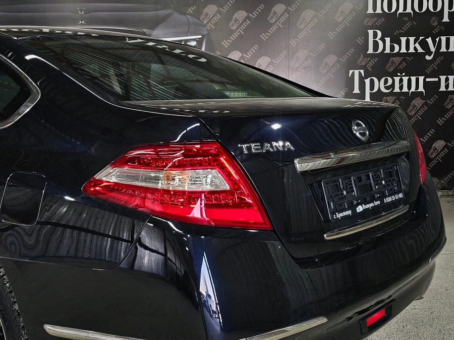 Nissan Teana, 2011г., передний привод, вариатор