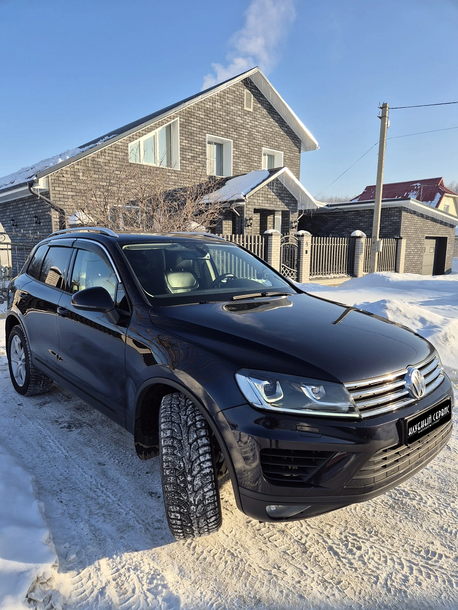 Volkswagen Touareg, 2015г., полный привод, автомат