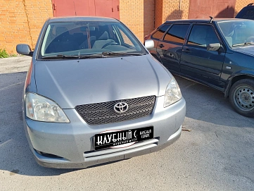 Toyota Corolla, 2003г, передний привод, автомат