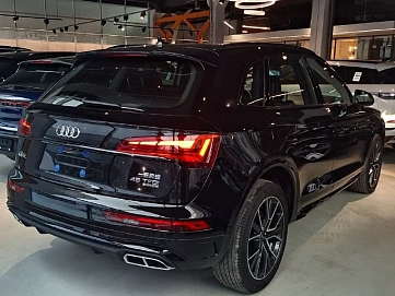 Audi Q5, 2025г, полный привод, робот