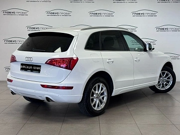Audi Q5, 2010г, передний привод, автомат