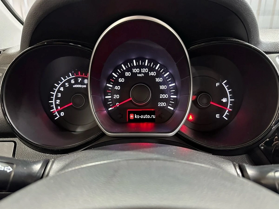 Kia Rio, 2015г., передний привод, механика