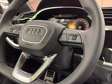 Audi Q3, 2025г, полный привод, робот