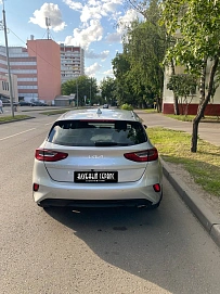Kia Ceed, 2022г, передний привод, автомат