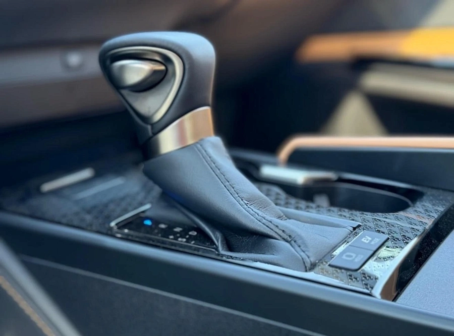 Lexus ES, 2024г., передний привод, вариатор