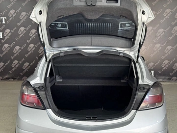 Opel Astra, 2010г, передний привод, механика