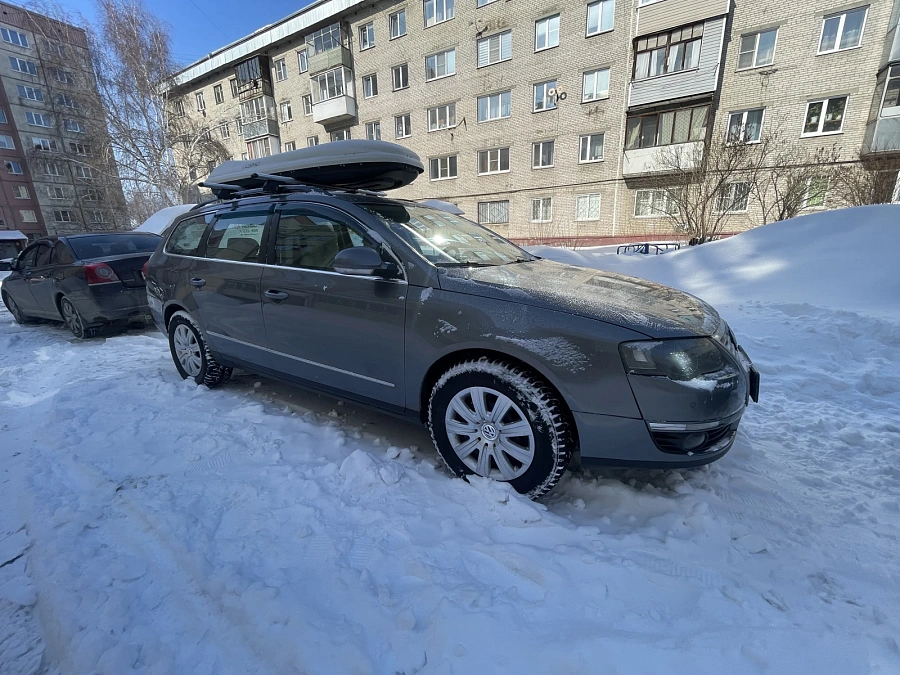 Volkswagen Passat, 2008г., передний привод, робот
