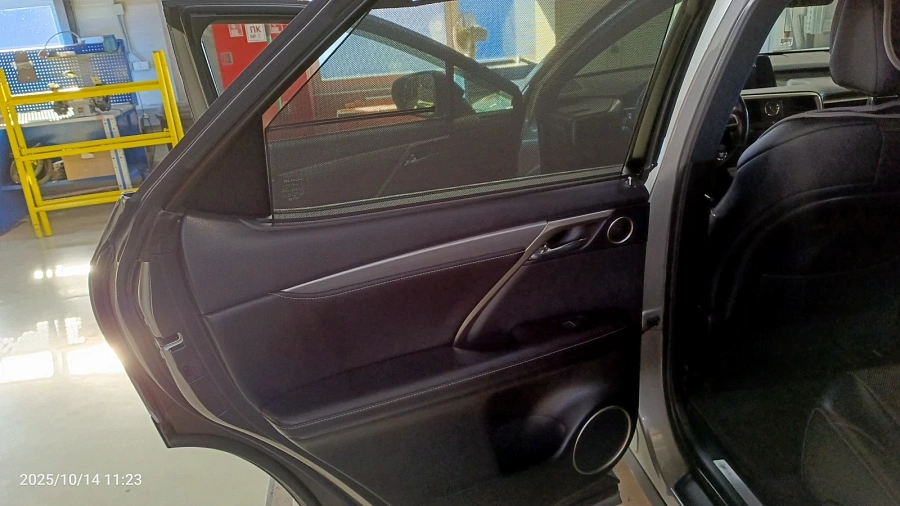 Lexus RX, 2017г., полный привод, автомат