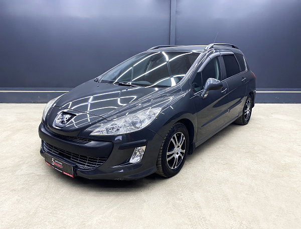 Peugeot 308, 2009г., передний привод, автомат