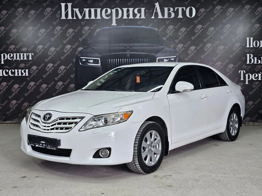 Toyota Camry, 2010г., передний привод, автомат