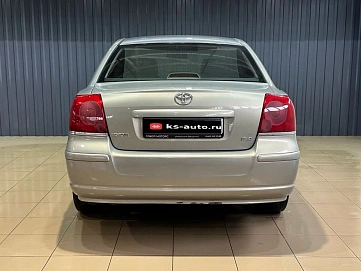 Toyota Avensis, 2004г, передний привод, автомат