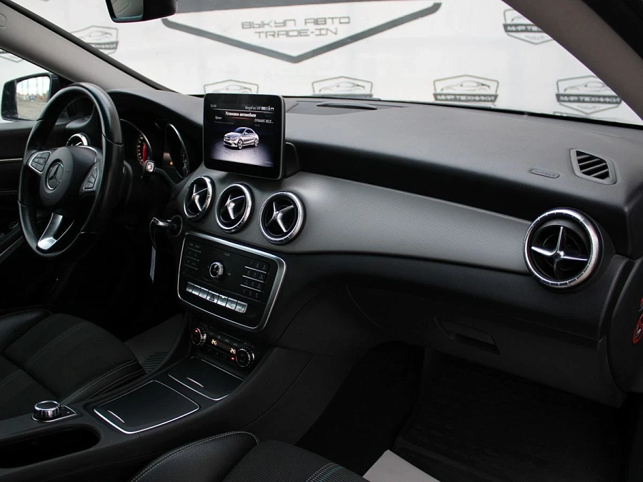 Mercedes-Benz CLA, 2017г., передний привод, робот