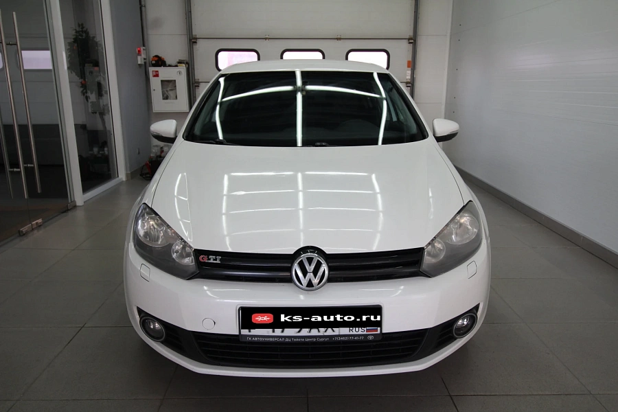 Volkswagen Golf, 2010г., передний привод, механика