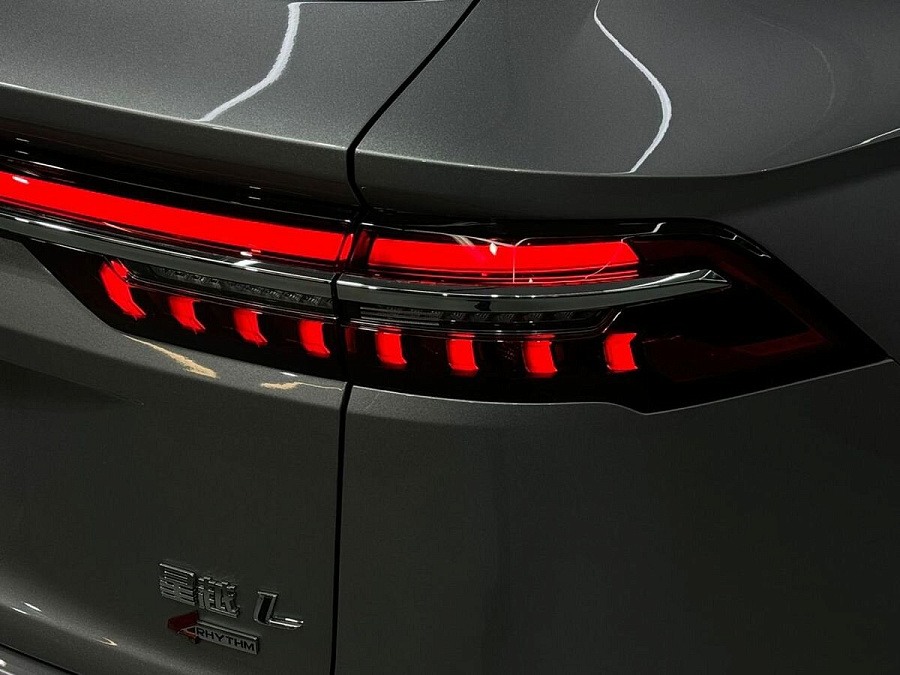 Geely Monjaro, 2024г., передний привод, автомат