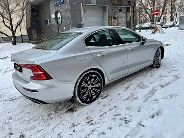 Volvo S60, 2021г, передний привод, автомат