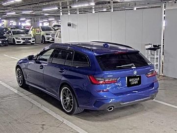 BMW 3 серии, 2021г, полный привод, автомат