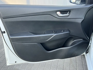 Hyundai Solaris, 2017г, передний привод, автомат
