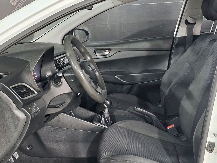 Hyundai Solaris, 2018г., передний привод, механика
